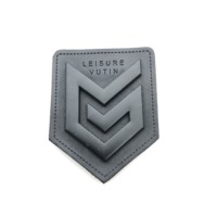Fabrication d'accessoires vestimentaires Écussons avec logo en métal de marque personnalisée Étiquettes en cuir Écussons avec logo en métal