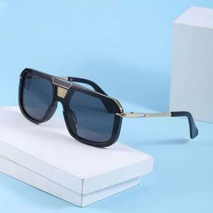 Gafas de Sol Cuadradas Retro de Doble Puente 2022, Montura Grande de Metal para Hombre y Mujer - Product Image 3