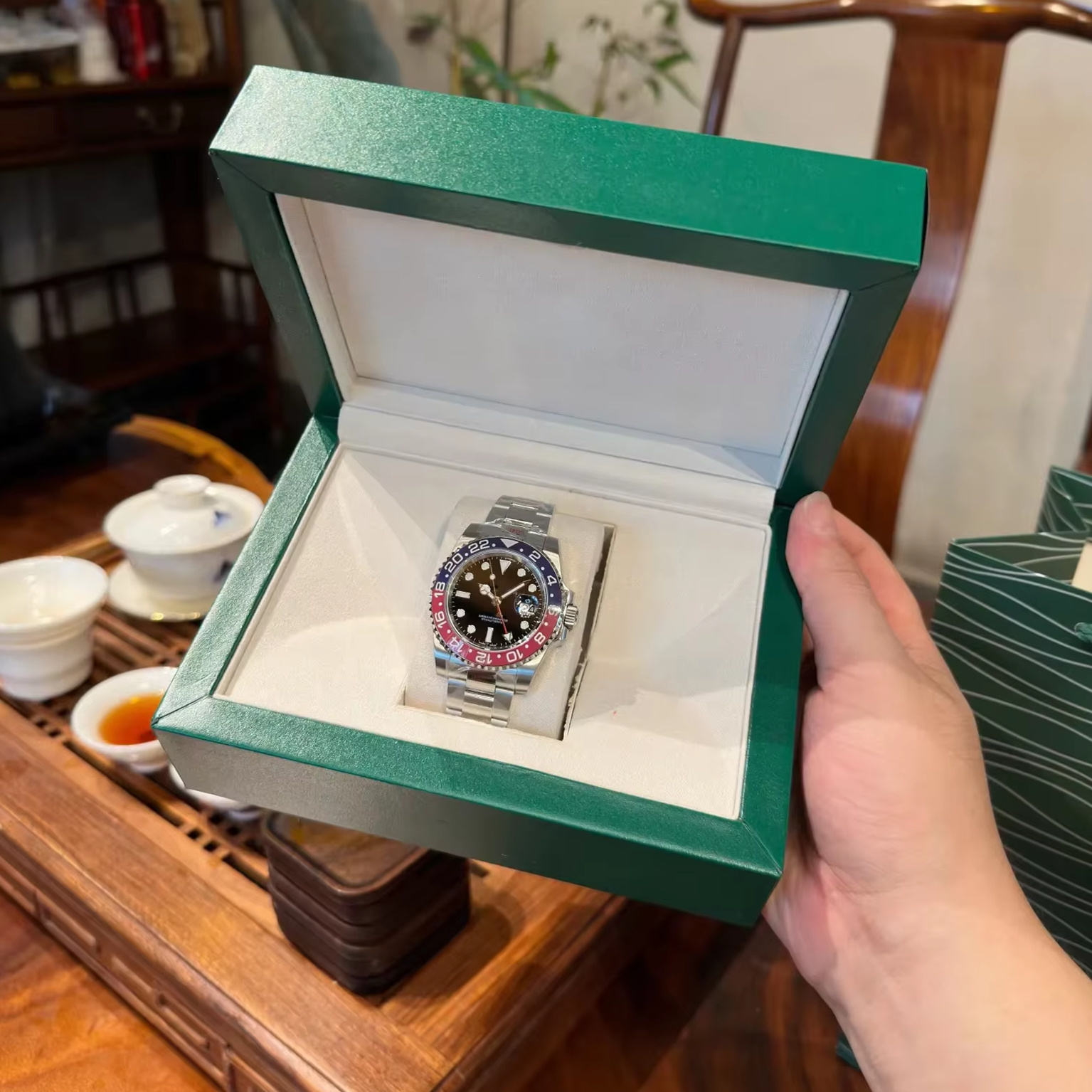 สีแดงและสีน้ำเงิน