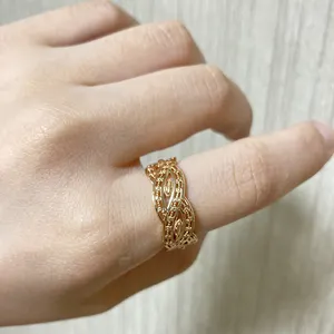 Dubai Hot Sale 18 Karat vergoldeter Schmuck ring Nahost Arab Luxus Blatt Herz Mode Ring für Frauen