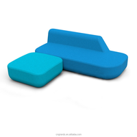 Canapé d'angle modulable en forme de L, moderne, coloré et créatif, pour le bureau et les loisirs, avec un lit extensible simple et irrégulier, garnissage en éponge