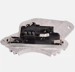 A2108206410 Résistance du moteur de soufflerie de climatisation arrière TOPAZ pour Mercedes W210 E240 E200 - Product Image 1