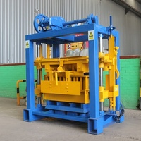Machine à blocs manuelle QT40-2 économique et facile à utiliser pour la fabrication de briques creuses en béton
