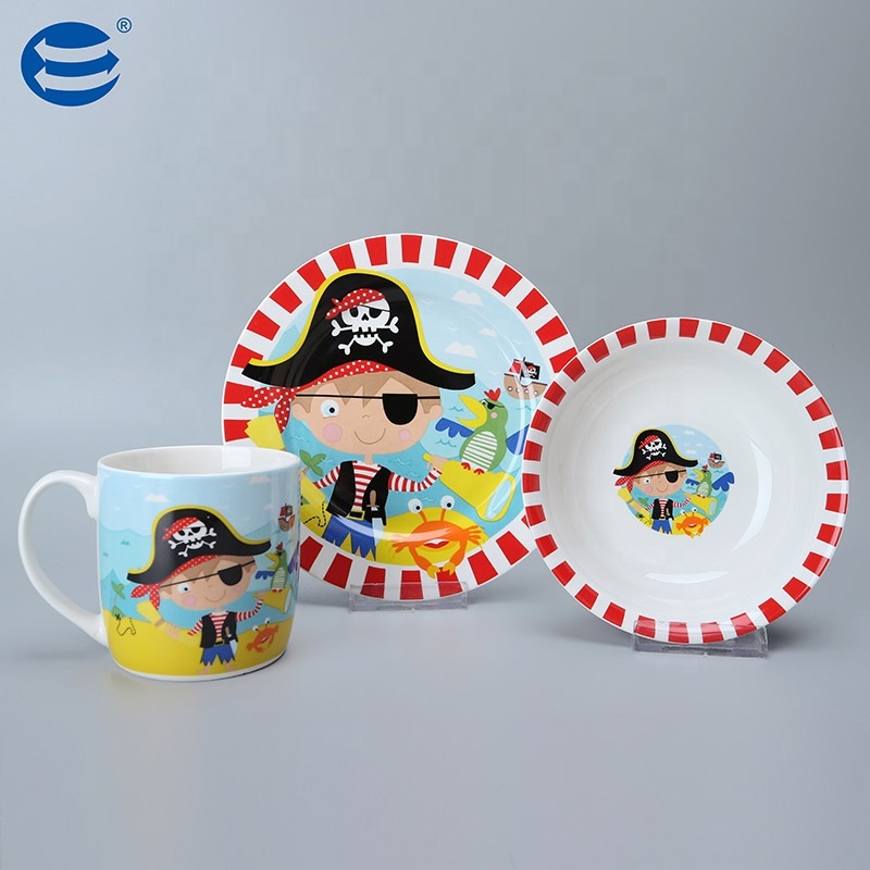 Excellente vente en gros ensemble de dîner en céramique assiettes de vaisselle 3 pièces en porcelaine blanche assiettes