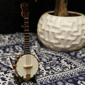 Modelo de banjo en miniatura con soporte, adorno de madera para decoración del hogar, accesorio para casa de muñecas y regalo para exhibición en escritorio - Product Image 3