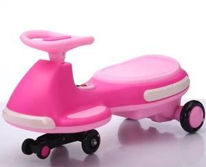 Voiture électrique à bascule pour enfants <span class=keywords><strong>de</strong></span> 3 ans et <span class=keywords><strong>plus</strong></span>, avec batterie rechargeable 2 en 1, roues anti-retournement clignotantes et pédale - Product Image 2