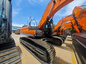 Excavatrice sur chenilles hydraulique robuste DX400LC 7B pour travaux de terrassement et de construction, fournie directement par l'usine - Product Image 6