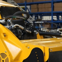 Tondeuse à fléaux diesel sur chenilles de 28,2 kW, coupe de 1400 mm, télécommandée, robuste, tout-terrain, zéro-turn, pour pentes, usage agricole