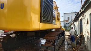 Excavatrice sur chenilles Komatsu PC800 d'occasion, 80T, excavatrice japonaise d'origine en bon état de marche, vendue à bas prix - Product Image 4