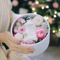 Vente en gros de magnifiques coffrets de fleurs de Roses rondes en carton, boîte postale pour cadeau de noël avec couvercle de fenêtre Transparent