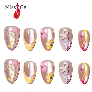 <span class=keywords><strong>Uñas</strong></span> <span class=keywords><strong>de</strong></span> Gel Suave con Diseño <span class=keywords><strong>de</strong></span> Ojo <span class=keywords><strong>de</strong></span> Gato, Color Rosa Nude Brillante, con Arte Floral Hecho a Mano, <span class=keywords><strong>Uñas</strong></span> Artificiales <span class=keywords><strong>de</strong></span> Cobertura Completa - Product Image 1