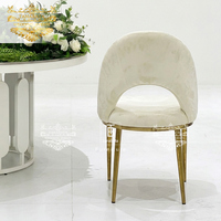 Chaises de salle de réception de mariage en acier inoxydable doré empilables pour événements à vendre