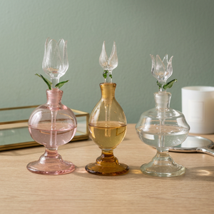 ZAHEREEN LW53 Flacon de parfum artisanal en verre soufflé à la main, art populaire égyptien personnalisable, design élégant avec couvercle floral en forme de tulipe, 35-50 ml - Product Image 3