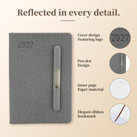 Agenda quotidien 2027 avec emplacement pour stylo, logo personnalisé en relief, couverture rigide, journal avec marque-page en ruban
