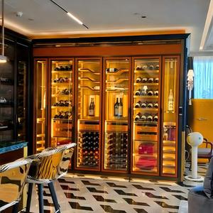 Refrigerador de Vino de Diseño Contemporáneo y Moderno para Sala de Estar de Hotel o Villa, Vinoteca, Cantina, Cámara de Vino - Product Image 2