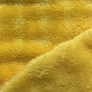 Luxe lourd doux pour la peau haute qualité hiver 270Gsm 100% Polyester tricoté Jacquard bulle flanelle tissu pour vêtements - Product Image 5