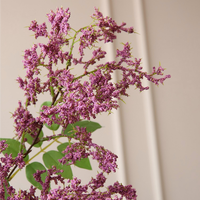 Fleur artificielle en soie à longue tige unique (85 cm) de couleur violette, blanche et orange pour la décoration intérieure et les objets décoratifs.
