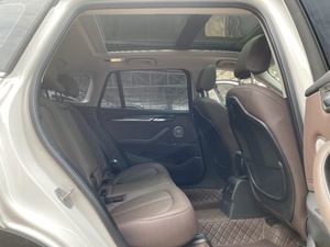Piccolo SUV X1 2022 XDrive25Li Luxury Edition 47000 chilometri - Product Image 5
