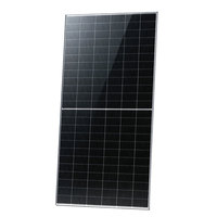 Солнечная панель Jinko Bifacial с технологией SMBB, оптимизированной системой сбора тока и меньшим внутренним энергопотреблением.