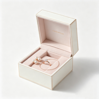 Boîte à bijoux personnalisée avec logo, couvercle à charnière blanc ivoire, ensemble cadeau de luxe en velours rose blush pour bagues, boucles d'oreilles et bracelets, vente en gros