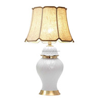 LJ134-S lampe de table en céramique de luxe pour la décoration intérieure lampe de bureau de style nordique Art déco avec logo personnalisé pour le bureau ou l'hôtel