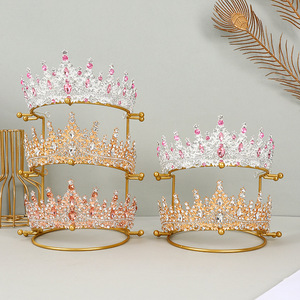 Soporte de exhibición <span class=keywords><strong>para</strong></span> coronas de novia, estante <span class=keywords><strong>para</strong></span> accesorios <span class=keywords><strong>para</strong></span> el cabello, soporte de metal dorado <span class=keywords><strong>para</strong></span> tocados, joyería, fotografía, transmisión en vivo, adorno <span class=keywords><strong>para</strong></span> habitación - Product Image 3