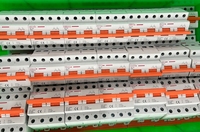 Voltriq Din Rail 230V 2P 80A-125A 400V Courant maximal Double alimentation Commutateur de transfert manuel Disjoncteur de verrouillage