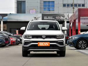 Volkswagen T-Cross 2023 1.5L L4 6AT d'occasion à vendre – 5 places, conduite à gauche, intérieur sombre, voiture de ville économique et confortable pour le quotidien - Product Image 2