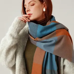 Новинка 2022, Дизайнерские теплые мягкие шарфы из пашмины, шаль, одеяло, Женский клетчатый кашемировый зимний шарф с кисточками для женщин