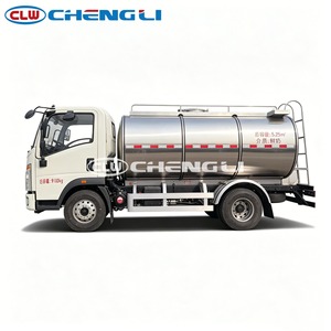 Camión Cisterna HOWO de Servicio Ligero de 10³ con Volante a la Derecha/Izquierda, Tanque de Acero Inoxidable de Grado Alimenticio para Transporte de Leche, Aceite Comestible y Alimentos Líquidos - Product Image 4