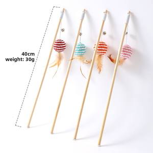 Bâton de chat interactif personnalisé en coton et lin avec plume et clochette, jouet d'auto-entretenement pour chat en bois massif - Product Image 2