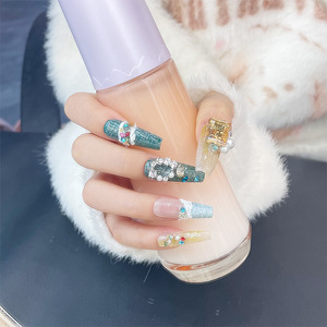 Pegatinas de copos de nieve de dibujos animados de Navidad hechas a mano, <span class=keywords><strong>Uñas</strong></span> postizas, árbol de Navidad, <span class=keywords><strong>uñas</strong></span> artificiales de invierno, corazón adolescente, <span class=keywords><strong>uñas</strong></span> cortas pequeñas - Product Image 2
