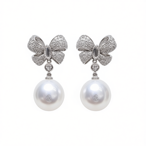 Pendientes de perlas Mikimoto, oro blanco, diamantes marquise, joyería romántica para boda, joyería para mujer - Product Image 1