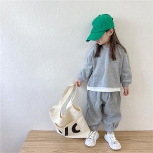 Bộ đồ bé mùa xuân thu giảm giá, áo hoodie và quần màu trơn, bộ đồ thể thao bé trai bé gái - Product Image 2