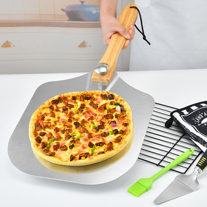 Pala para <span class=keywords><strong>Pizza</strong></span> de Aleación de Aluminio de 12 x 14 Pulgadas, Plegable, con Mango de Madera y Cuchillo Tipo Rocker - Product Image 5
