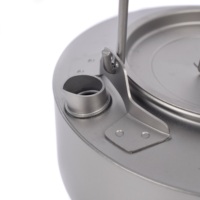 Bouilloire en titane 600 ml avec poignée en fil de titane et manchon anti-brûlure en silicone, ustensile de cuisson ultraléger pour le camping
