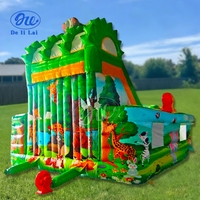 Château gonflable Delilai grand format en PVC durable, thème animaux du zoo et jungle, 8x5.5x5.3m, capacité 15 personnes, certifié CE, installation facile