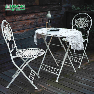 Set di <span class=keywords><strong>tavoli</strong></span> e sedie da giardino per esterni retrò in ferro battuto pieghevole in stile europeo - Product Image 6