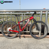 Vélo de montagne 29 pouces avec frein à disque à huile M6100, pédalier 32T, cadre en fibre de carbone avec guidon entièrement intégré, vélo de montagne hardtail
