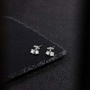 Pendientes de Plata de Ley S925 con Hojas y Flores, Pendientes de Plata con Moissanita - Product Image 4