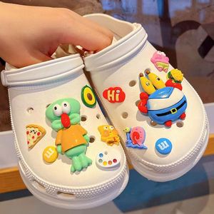 Offre Spéciale : Accessoires de Décoration Créatifs et Mignons pour Chaussures, Motifs Anime, pour Enfants, Idéaux pour Chaussures de Plage, Cadeau Promotionnel - Product Image 5