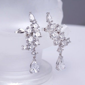 Pendientes Personalizados de Oro de 18k con Diamantes Cultivados en Laboratorio, Joyería, Pendientes de Botón Personalizados, Joyería MSE-645 - Product Image 3