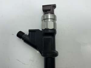 Iniettore Diesel Common Rail Nuovo 095000-8100 Valvola di Iniezione per Motore Sinotruk 8DK/D10 - Product Image 4