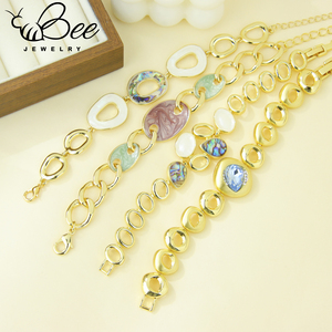 Exquisita Pulsera de Tenis Bohemia de Vidrio Esmaltado, Personalizada, Chapada en Oro de 14k, con Dijes de Cristal y Cadenas Hechas a Mano - Product Image 2
