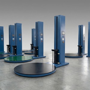 آلة تغليف البالتات الأوتوماتيكية ذات الذراع الدوار، آلة تغليف صناعية مدارية للمستودعات والخدمات اللوجستية لتثبيت الحمولة مع شهادة CE - Product Image 3