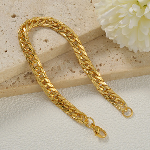 Bracelets à maillons fins Zeadear, unisexes, brillants et élégants, en acier inoxydable robuste plaqué or 18 carats, vente en gros, pour tous les jours et les banquets. - Product Image 4