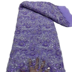 All'ingrosso Glitter fatto a mano paillettes pizzo <span class=keywords><strong>ricamato</strong></span> <span class=keywords><strong>Tulle</strong></span> tessuto di pizzo bianco di lusso in rilievo tessuto di pizzo <span class=keywords><strong>per</strong></span> le donne abito da sposa - Product Image 1