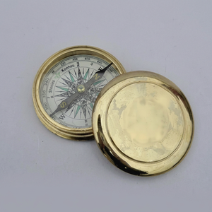 Boussole en laiton de style rétro avec cadran à aiguille, outil de navigation pour la randonnée en extérieur, haute précision, type portable - Product Image 1