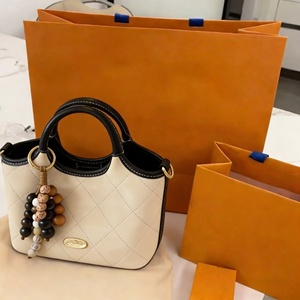 Bolso de Mano de Diseño 2026, Bolso Cruzado de Cuero para Mujer, Bolso de Hombro Individual de Imitación de Diseñador - Product Image 3