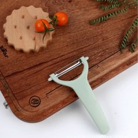 Blades Fruit- en groenteschiller Aardappel- en fruitschiller Draagbare roestvrijstalen koolrasp Keukenfruitschiller Shredder